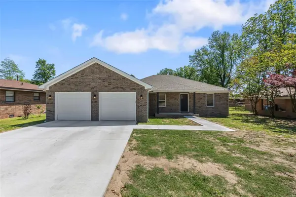 1104 Sarah DR, Kennett, MO 63857