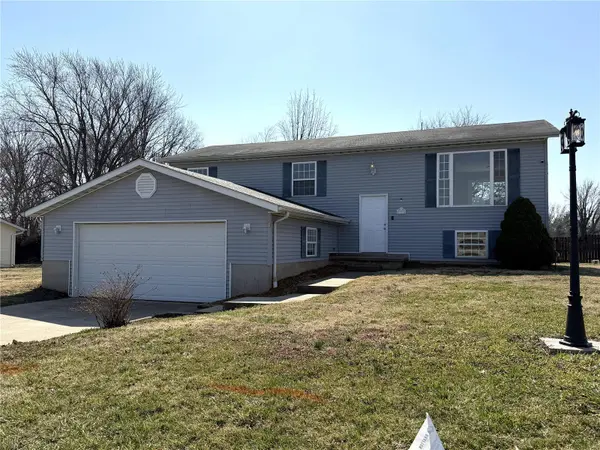 23375 Berry RD, Elsah, IL 62028