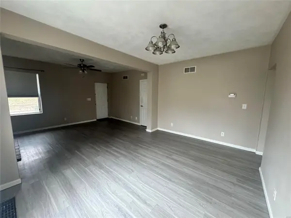 216 W Union ST, Edwardsville, IL 62025
