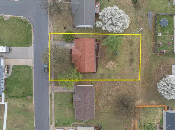838 Trojan CIR, Troy, MO 63379