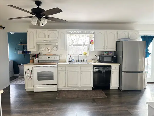 106 Cordia AVE, Potosi, MO 63664