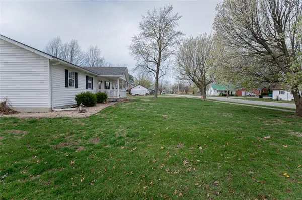505 W Fourth ST, Belle, MO 65013