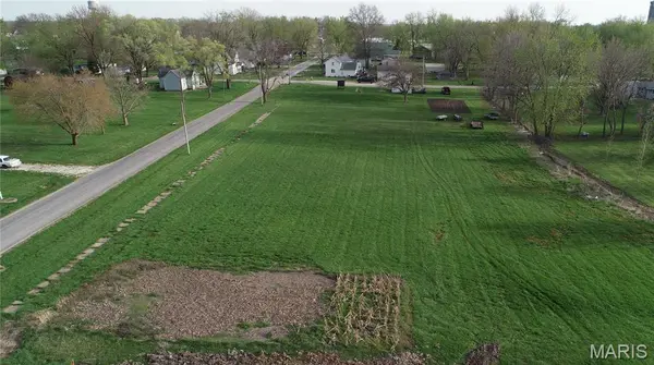 415 N 5th ST, La Belle, MO 63447
