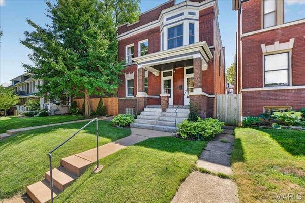 4252 Cleveland AVE, St Louis, MO 63110
