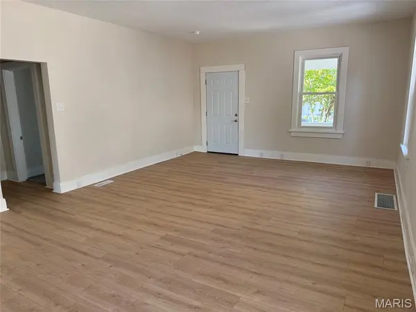 212 N Adams ST, Festus, MO 63028