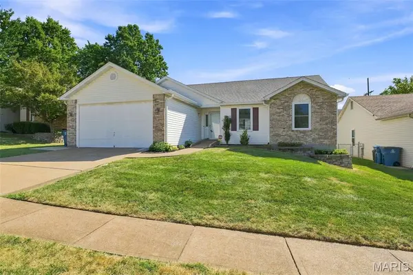 9631 Chamblin DR, St Louis, MO 63123