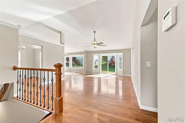 9631 Chamblin DR, St Louis, MO 63123