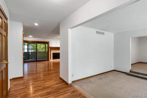 605 Forrester DR, Ballwin, MO 63011