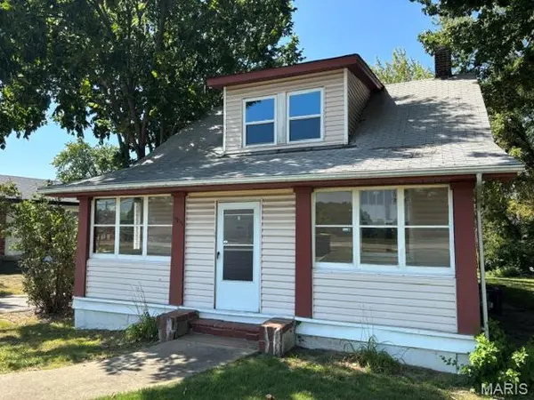 11915 Old Halls Ferry RD, Hazelwood, MO 63033