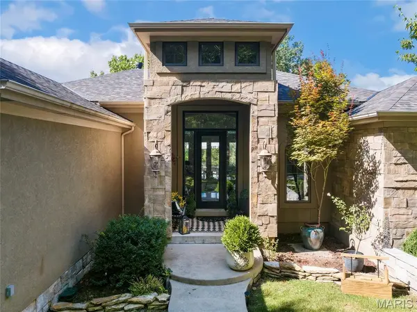 302 Country Ridge DR, Camdenton, MO 65020