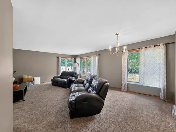 1616 Margaret LN, Dekalb, IL 60115
