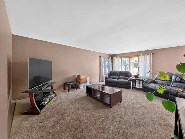 1616 Margaret LN, Dekalb, IL 60115