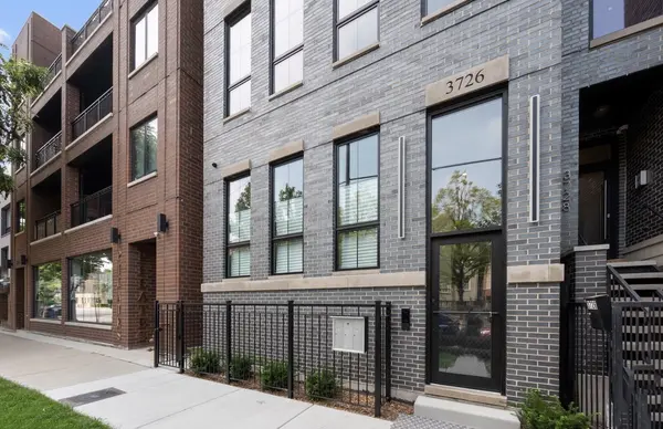 3726 N Ashland AVE #PH, Chicago, IL 60613