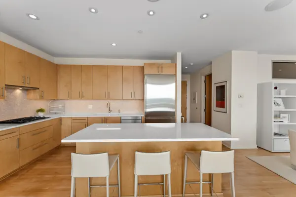 3209 Galleria #1003, Edina, MN 55435