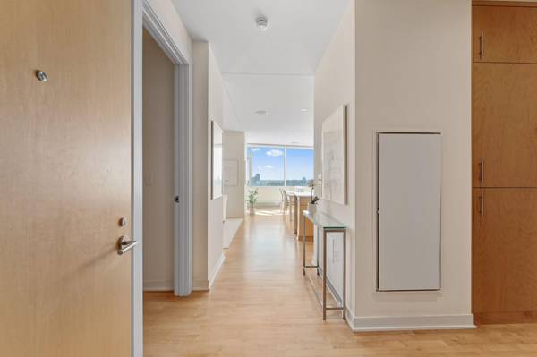 3209 Galleria #1003, Edina, MN 55435