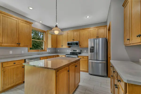 1210 Millstone CT, Saint Cloud, MN 56303