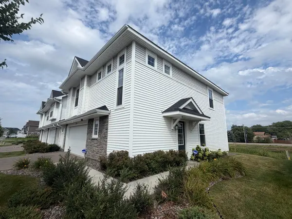 21820 Wisteria WAY, Farmington, MN 55024