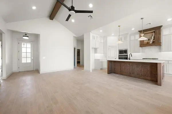 4908 Vine Cliff RD, Mustang, OK 73064