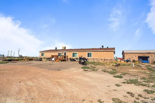 2912 40th Lane, Avondale, CO 81022
