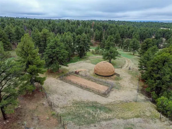 24249 Agate TRL, Deer Trail, CO 80105