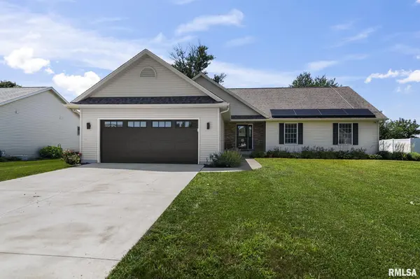 260 Blue Springs DR, Sherman, IL 62684