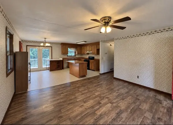 193A A W Schmidt Rd, Tennessee Ridge, TN 37178