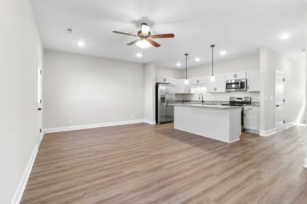 209 W Fallow Ct, Clarksville, TN 37040