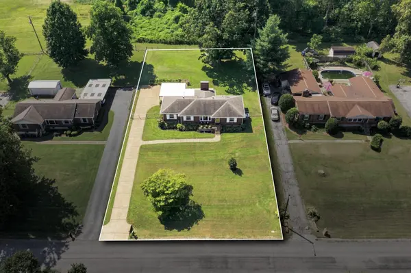 2439 Cabin Hill Rd, Nashville, TN 37214