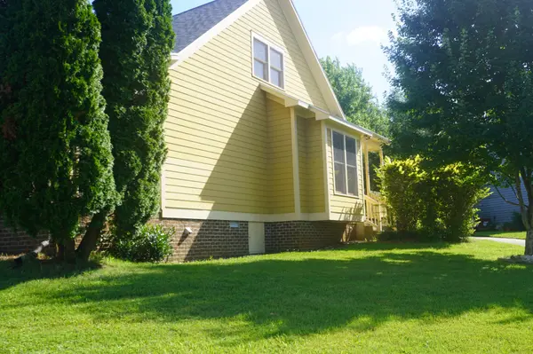 712 Mount Vernon Dr, Clarksville, TN 37043