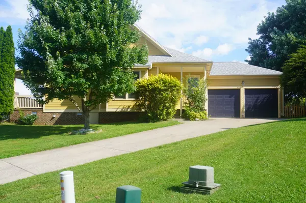 712 Mount Vernon Dr, Clarksville, TN 37043