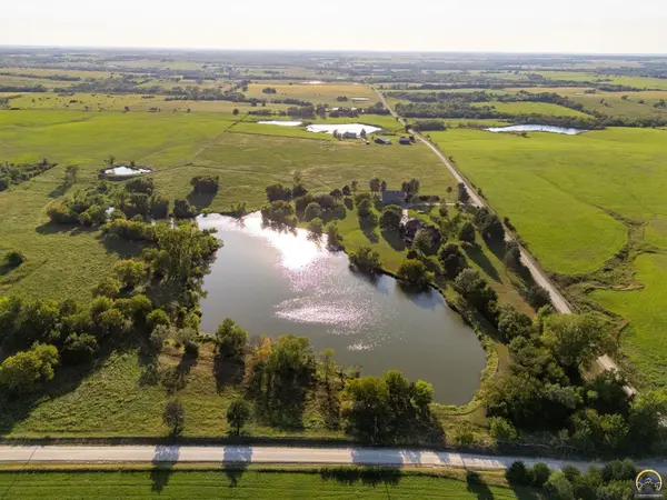 10047 SW 101st St, Auburn, KS 66402