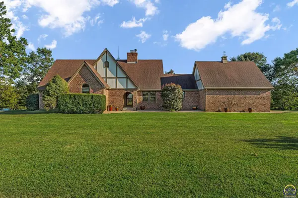 10047 SW 101st St, Auburn, KS 66402