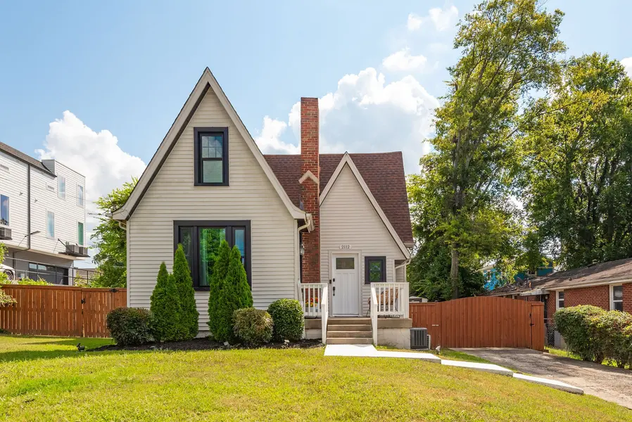 2112 24th Ave #N, Nashville, TN 37208
