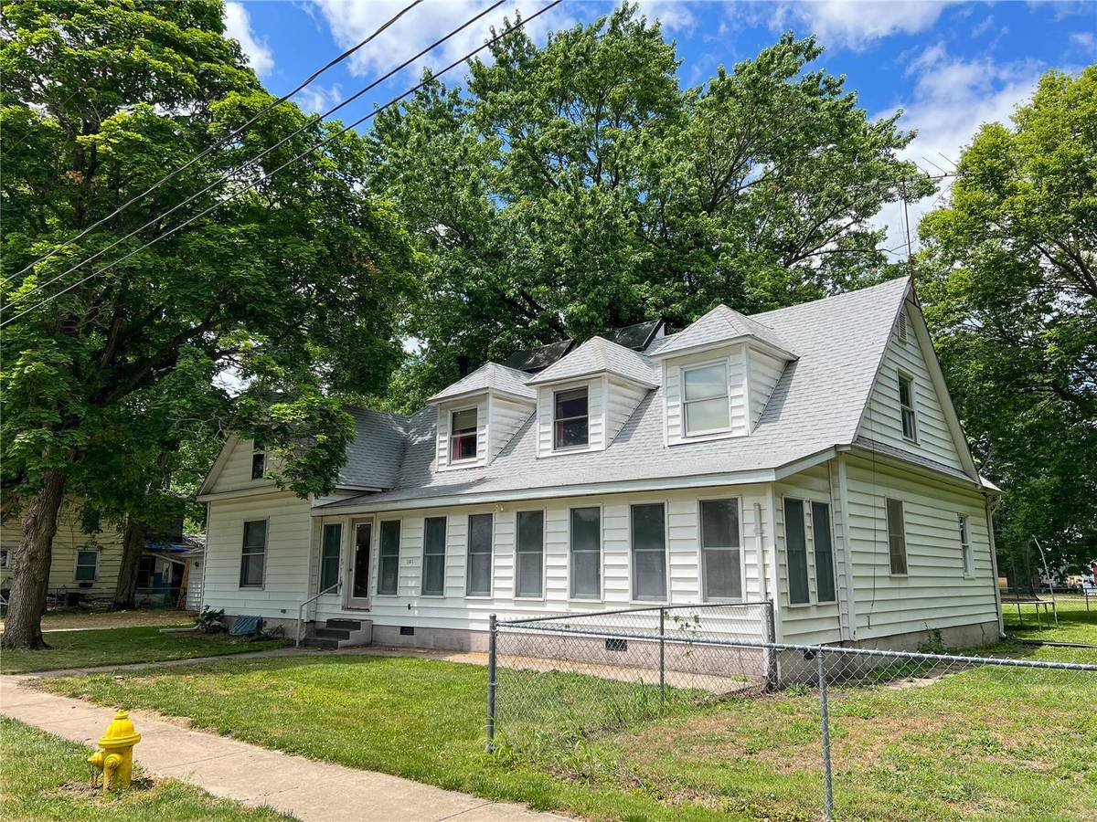 266 N 2nd ST, Livingston, IL 62058