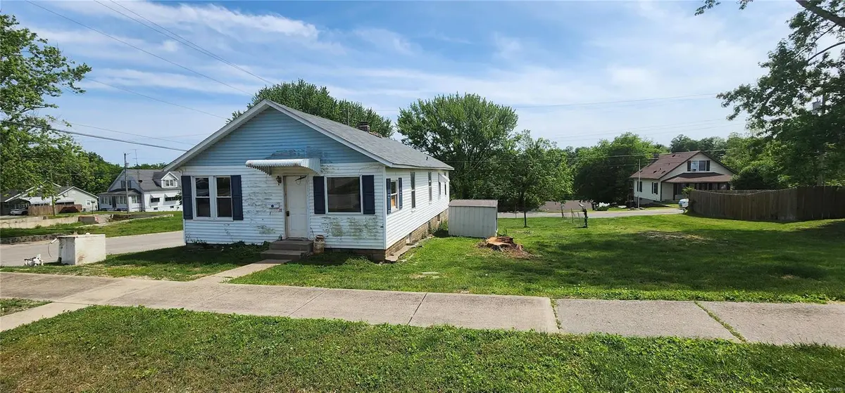 28 Lincoln, Chester, IL 62233