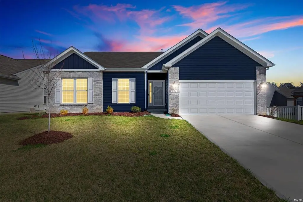 381 Victory Height DR, Wentzville, MO 63385