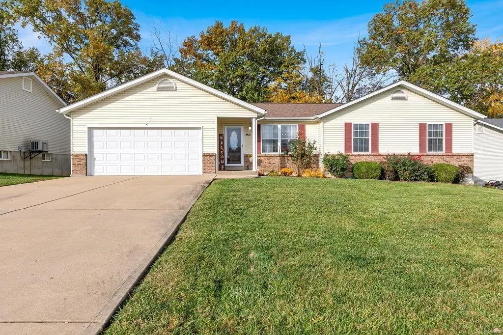 97 Robin Hood DR, Troy, MO 63379