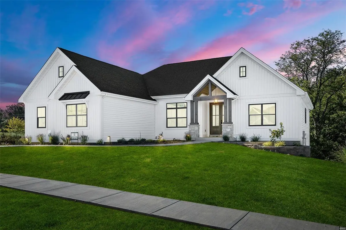 500 Hawthorne Ridge CT, Foristell, MO 63348
