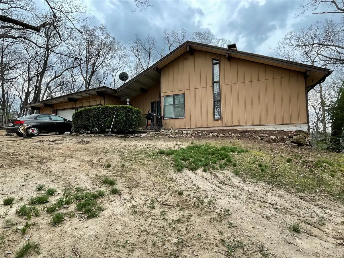 4744 Cliff Forest DR, Wildwood, MO 63069