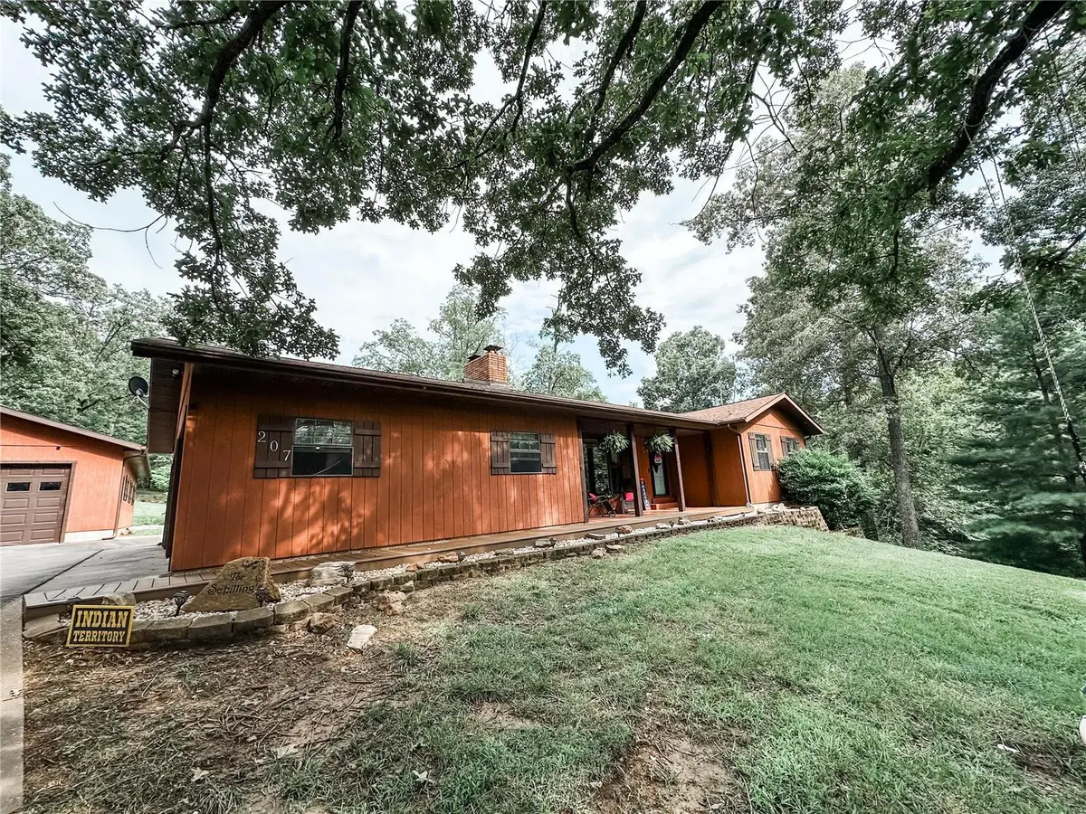 207 Old Pine DR, Perryville, MO 63775