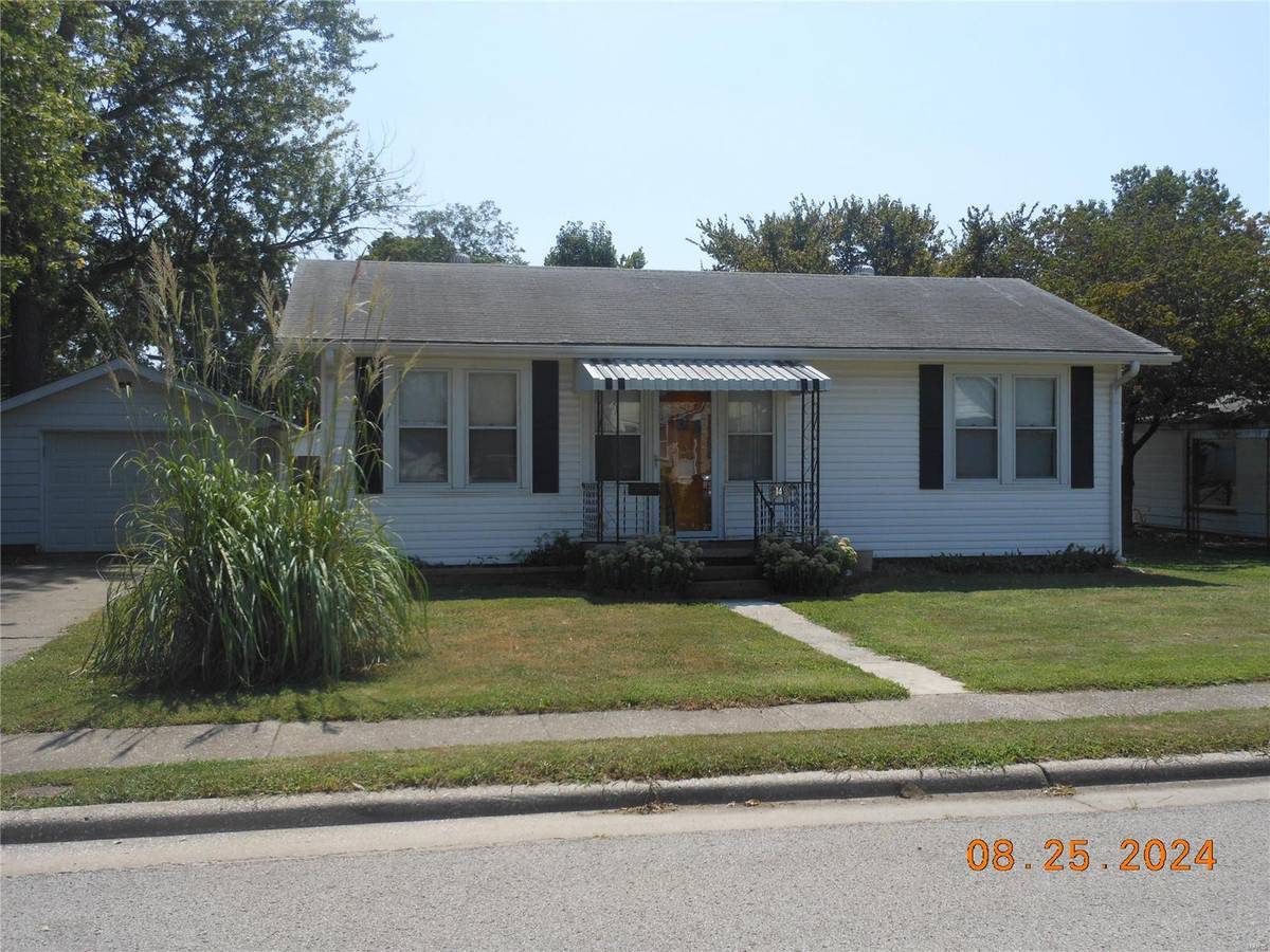 145 E 6th ST, Roxana, IL 62084