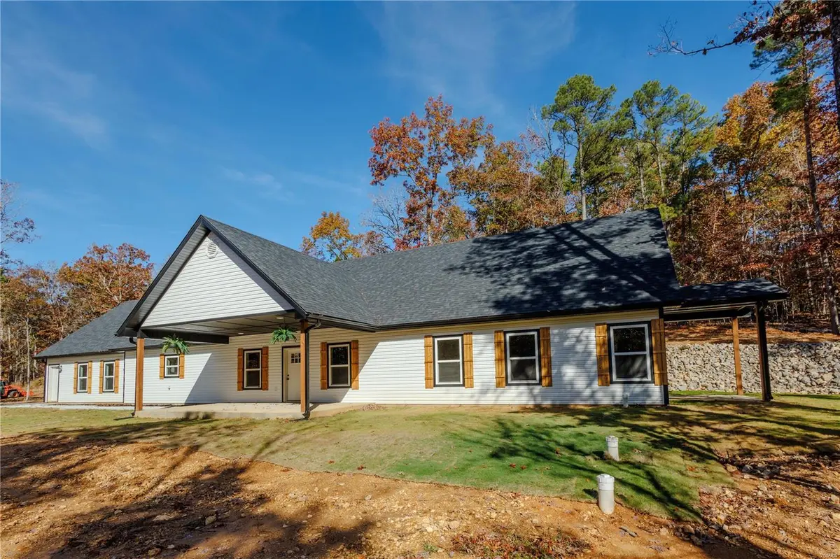 128 Briar Wood Place, Poplar Bluff, MO 63901