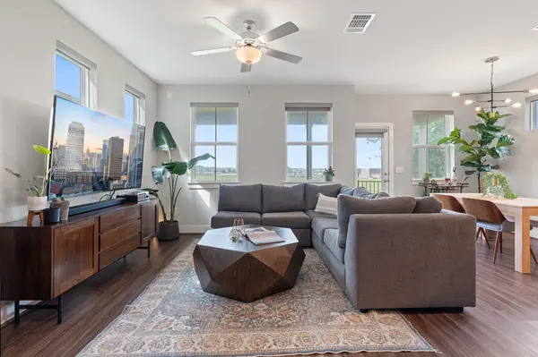 7120 Silver Star LN, Austin, TX 78744