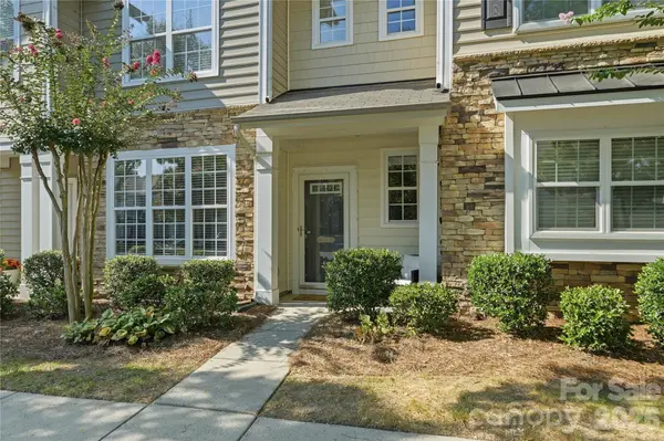 1028 Tabard LN, Matthews, NC 28104