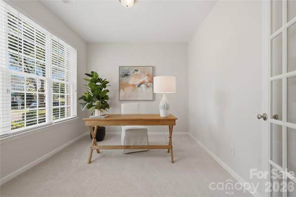 1028 Tabard LN, Matthews, NC 28104