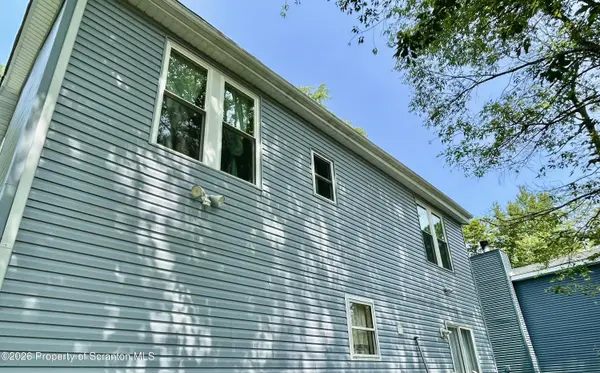 932 Country Place DR, Tobyhanna, PA 18466
