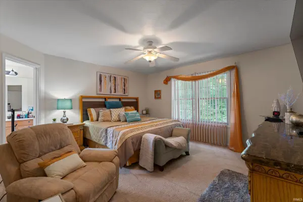52860 Hollow TRL, South Bend, IN 46628-7412