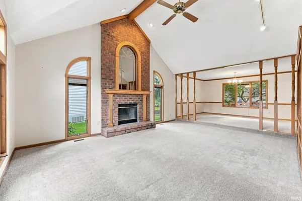 1516 Benham DR, Fort Wayne, IN 46815