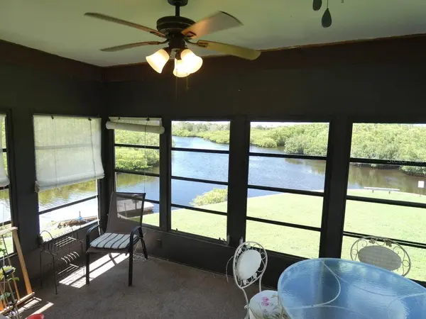 9940 EAGLES POINT CIR #3, Port Richey, FL 34668