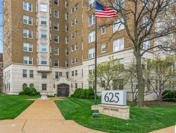 625 S Skinker BLVD #401,  St Louis,  MO 63105